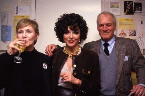 Paul Newman, Joanne Woodward, Joan Collins 1992 NY.jpg